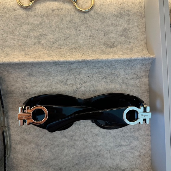 Ferragamo Sunglasses main image 5